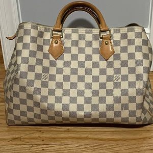 Speedy 30 excellent condition . Dust bag  and original box included .